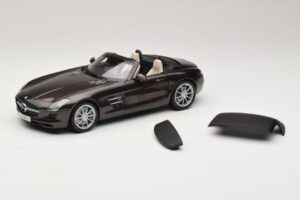 Mercedes SLS AMG Sepang Brown Minichamps 1:18 B66960080 Druckguss — Bild 3 von 9
