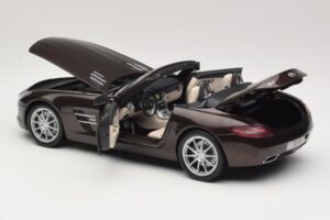 Mercedes SLS AMG Sepang Brown Minichamps 1:18 B66960080 Druckguss — Bild 6 von 9