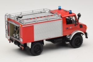 Mercedes Unimog 1300 L TLF 8/18 FF Oberammergau Minichamps 1:43 439033071 Druckguss — Bild 2 von 6