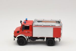 Mercedes Unimog 1300 L TLF 8/18 FF Oberammergau Minichamps 1:43 439033071 Druckguss — Bild 3 von 6