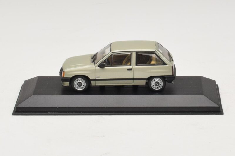 Opel Corsa A Hellgrün Metallic Minichamps 1:43 CORSA001 Druckguss