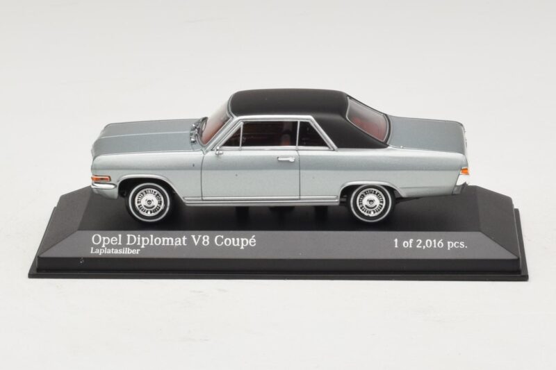 Opel Diplomat A V8 Coupe Silber Minichamps 1:43 Opel Diplomat A V8 Coupe Silber Minichamps 1:43 400048020 Druckguss