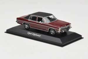 Opel Diplomat B Dunkelrot Maxichamps 1:43 940046071 Druckguss — Bild 3 von 4