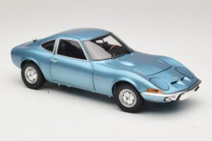 Opel GT Blue Metallic Minichamps 1:18 180049030 Druckguss — Bild 6 von 8