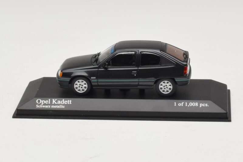 Opel Kadett E Black Metallic Minichamps 1:43 Opel Kadett E Black Metallic Minichamps 1:43 400045901 Druckguss