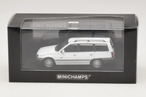 Opel Kadett E Caravan Weiß Minichamps 1:43 400045911 Druckguss — Bild 4 von 4