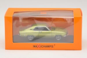 Opel Manta A Grün Metallic Maxichamps 1:43 940045501 Druckguss — Bild 4 von 4