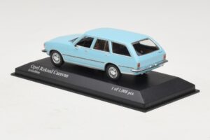 Opel Rekord D Caravan Hellblau Minichamps 1:43 400044014 Druckguss — Bild 3 von 4