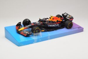 Oracle Red Bull Racing RB18 #11 S. Perez Miami GP 2022 Minichamps 1:18 113220511 Druckguss — Bild 2 von 7