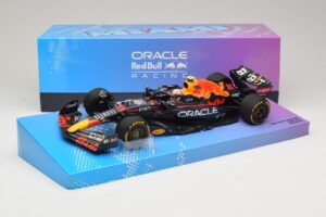 Oracle Red Bull Racing RB18 #11 S. Perez Miami GP 2022 Minichamps 1:18 113220511 Druckguss — Bild 7 von 7