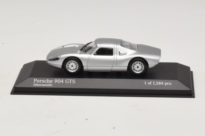 Porsche 904 GTS Silber Minichamps 1:43 Porsche 904 GTS Silber Minichamps 1:43 400065721 Druckguss