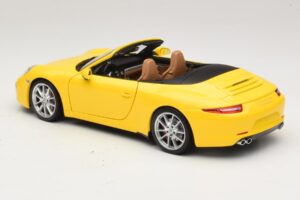 Porsche 911 991 Carrera S Cabriolet Gelb Minichamps 1:18 100061031 Druckguss — Bild 7 von 8