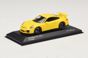 Porsche 911 991 GT3 Gelb Minichamps 1:43 410062021 Druckguss — Bild 2 von 4