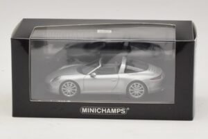 Porsche 911 991 Targa Silber Minichamps 1:43 410062442 Druckguss — Bild 4 von 4