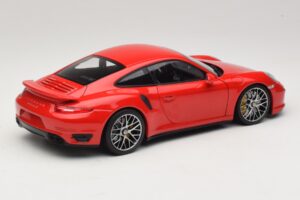 Porsche 911 991 Turbo S Rot Minichamps 1:18 110062320 Druckguss — Bild 2 von 8