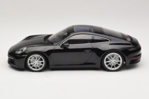 Porsche 911 992 Carrera 4S Schwarz Minichamps 1:18 WAP0211120R992 Druckguss — Bild 3 von 6