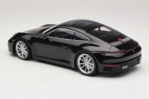 Porsche 911 992 Carrera 4S Schwarz Minichamps 1:18 WAP0211120R992 Druckguss — Bild 5 von 6