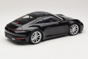 Porsche 911 992 Carrera 4S Schwarz Minichamps 1:18 WAP0211120R992 Druckguss — Bild 2 von 6