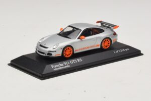 Porsche 911 997 GT3 RS Silber Minichamps 1:43 400066000 Druckguss — Bild 2 von 4