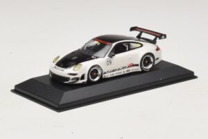 Porsche 911 997 GT3 RSR #9 Presentation 2009 Minichamps 1:43 400096909 Druckguss — Bild 2 von 4