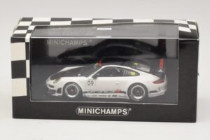 Porsche 911 997 GT3 RSR #9 Presentation 2009 Minichamps 1:43 400096909 Druckguss — Bild 4 von 4