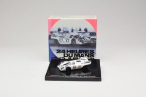 Porsche 917K #22 H. Marko / G. van Lennep Martini Racing 24 Hours of Le Mans Sieger 1971 Kassetten-Edition Minichamps 1:43 WA — Bild 5 von 5
