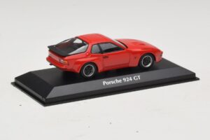 Porsche 924 GT Rot Maxichamps 1:43 940066120 Druckguss — Bild 2 von 4