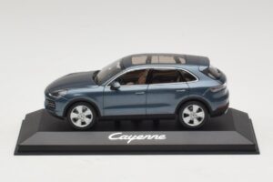 Porsche Cayenne E3 Blue Metallic Minichamps 1:43 WAP0203110J Druckguss