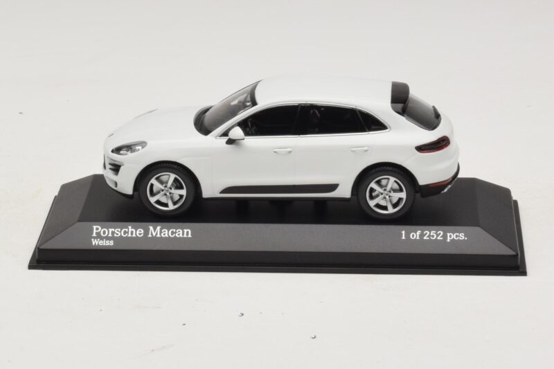 Porsche Macan 95B Weiß Minichamps 1:43 410062601 Druckguss