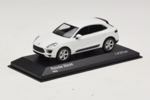 Porsche Macan 95B Weiß Minichamps 1:43 410062601 Druckguss — Bild 2 von 4