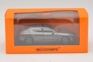 Porsche Panamera 970 Turbo Grau Metallic Maxichamps 1:43 940062371 Druckguss — Bild 4 von 4