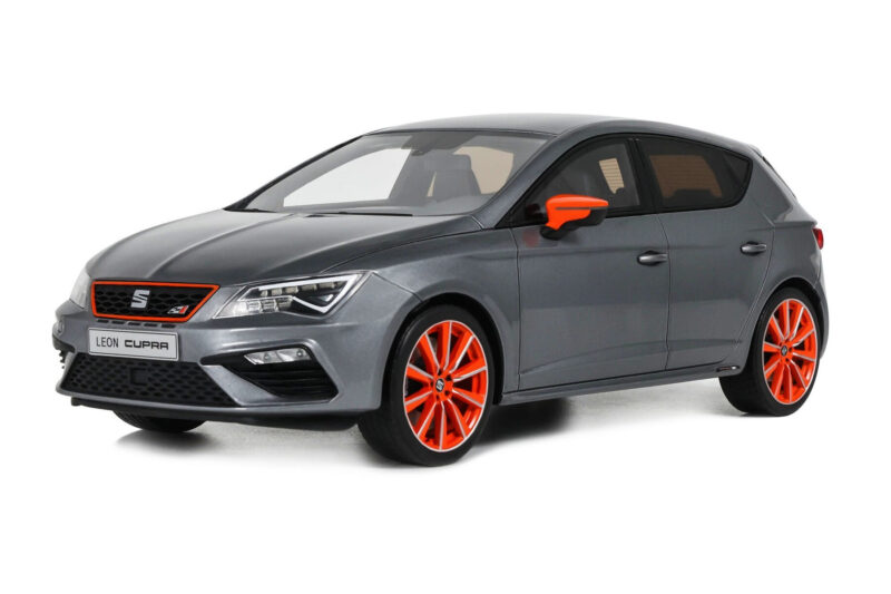SEAT Leon Cupra Mk3 Performance Pack Monsoon Grey Otto 1:18 SEAT Leon Cupra Mk3 Performance Pack Monsoon Grey Otto 1:18 OT1306 Resin