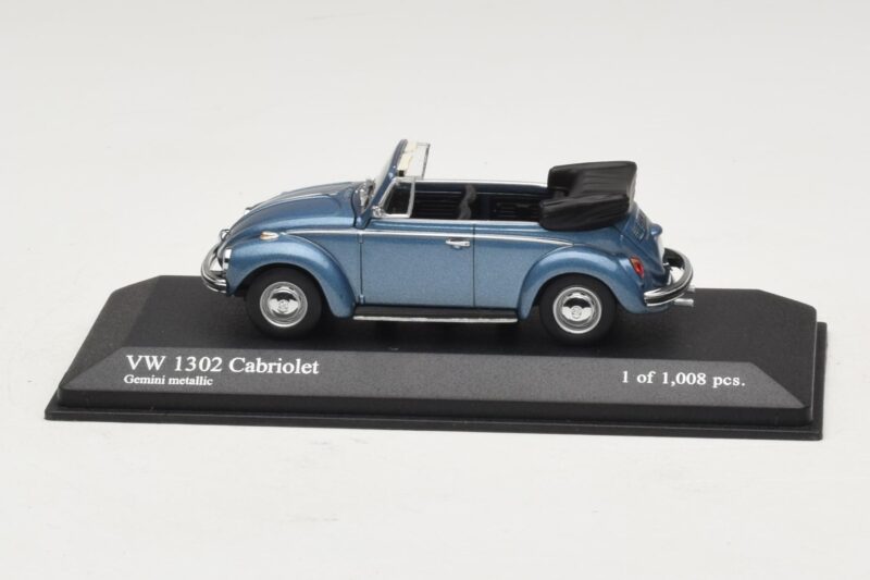 Volkswagen 1302 Cabriolet Blau Metallic Minichamps 1:43 430055042 Druckguss
