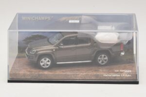 Volkswagen Amarok Braun Metallic Minichamps 1:43 436058361 Druckguss — Bild 4 von 5