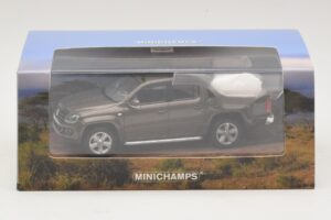 Volkswagen Amarok Braun Metallic Minichamps 1:43 436058361 Druckguss — Bild 5 von 5