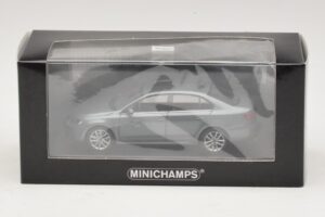 Volkswagen Jetta Mk6 Grey Metallic Minichamps 1:43 400059000 Druckguss — Bild 4 von 4