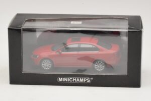 Volkswagen Jetta Mk6 Rot Minichamps 1:43 400059001 Druckguss — Bild 4 von 4