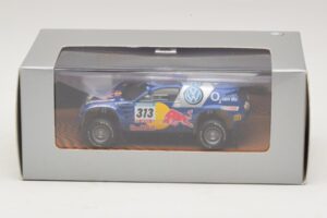 Volkswagen Race Touareg Red Bull #313 Händler Edition 2005 Minichamps 1:43 7LO099400PD313 Druckguss — Bild 4 von 5