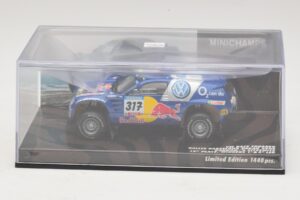 Volkswagen Race Touareg Red Bull #317 Gordon / von Zitzewitz Dakar Rally 2005 Minichamps 1:43 436055317 Druckguss — Bild 4 von 5