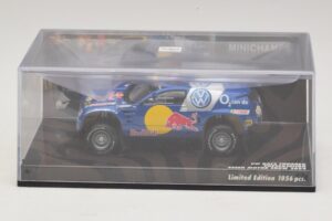 Volkswagen Race Touareg Red Bull Presentation Essen Motor Show 2004 Minichamps 1:43 436045300 Druckguss — Bild 4 von 5