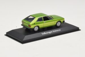Volkswagen Scirocco Mk1 Grün Metallic Maxichamps 1:43 940050420 Druckguss — Bild 2 von 4