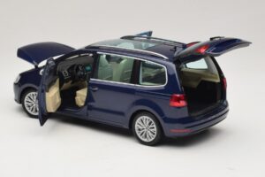 Volkswagen Sharan Blue Metallic Minichamps 1:18 110051000 Druckguss — Bild 7 von 8