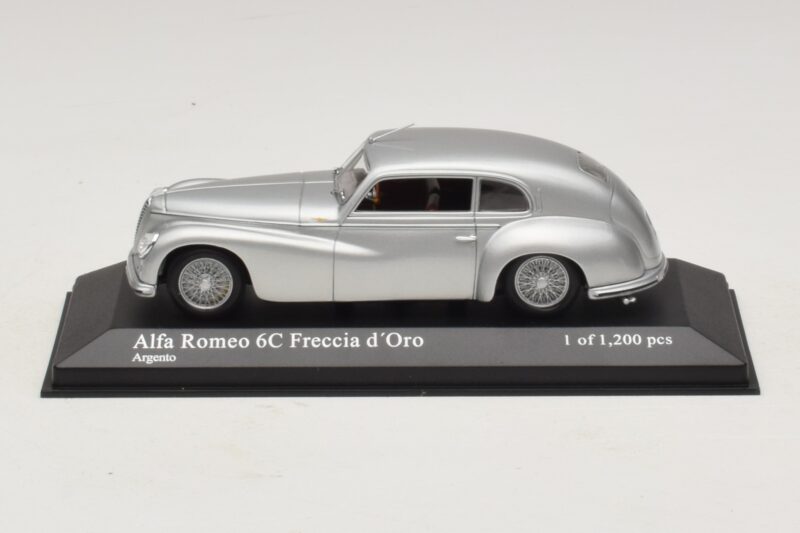 Alfa Romeo 6C 2500 Freccia d'Oro Silber Minichamps 1:43 Alfa Romeo 6C 2500 Freccia d'Oro Silber Minichamps 1:43 400120480 Druckguss