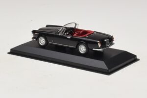 Alfa Romeo Giulia Spider Schwarz Minichamps 1:43 400120730 Druckguss — Bild 3 von 5