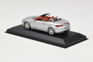 Alfa Romeo Giulia Spider Silber Minichamps 1:43 400120731 Druckguss — Bild 3 von 5