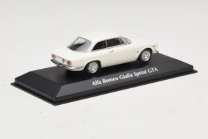 Alfa Romeo Giulia Sprint GTA Weiß Maxichamps 1:43 940120441 Druckguss — Bild 2 von 5