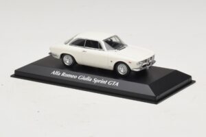Alfa Romeo Giulia Sprint GTA Weiß Maxichamps 1:43 940120441 Druckguss — Bild 3 von 5