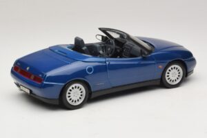 Alfa Romeo Spider 916 Blau Maisto 1:18 31831 Druckguss — Bild 3 von 8