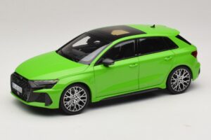 Audi RS3 8Y Sportback Kyalamigrün Norev 1:18 188390 Druckguss