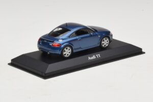 Audi TT 8N Blau Metallic Maxichamps 1:43 940017220 Druckguss — Bild 2 von 5